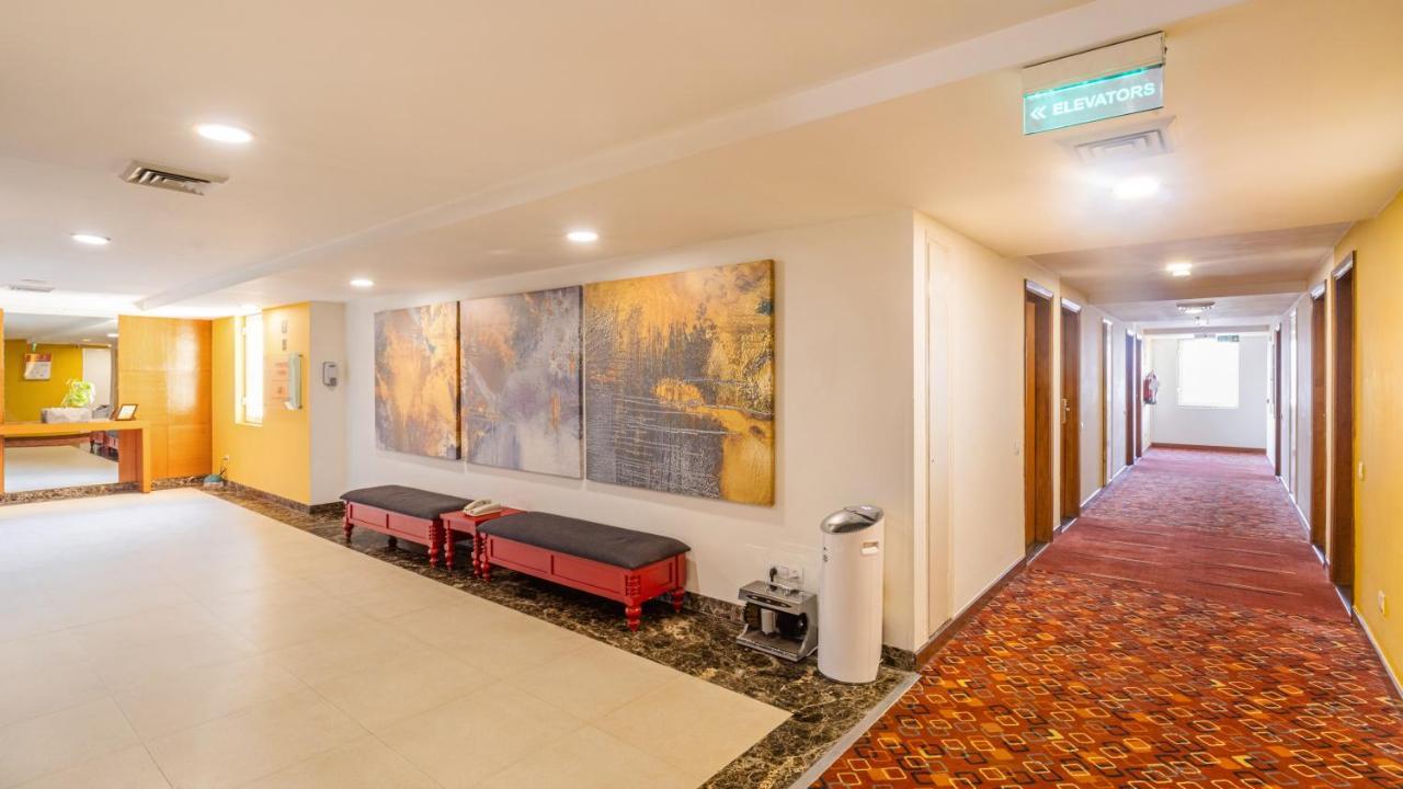 Ibis Gurgaon Golf Course Road - An Accor Brand Hotell Exteriör bild