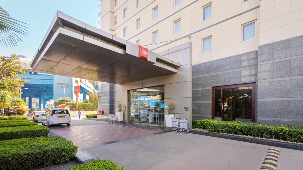 Ibis Gurgaon Golf Course Road - An Accor Brand Hotell Exteriör bild