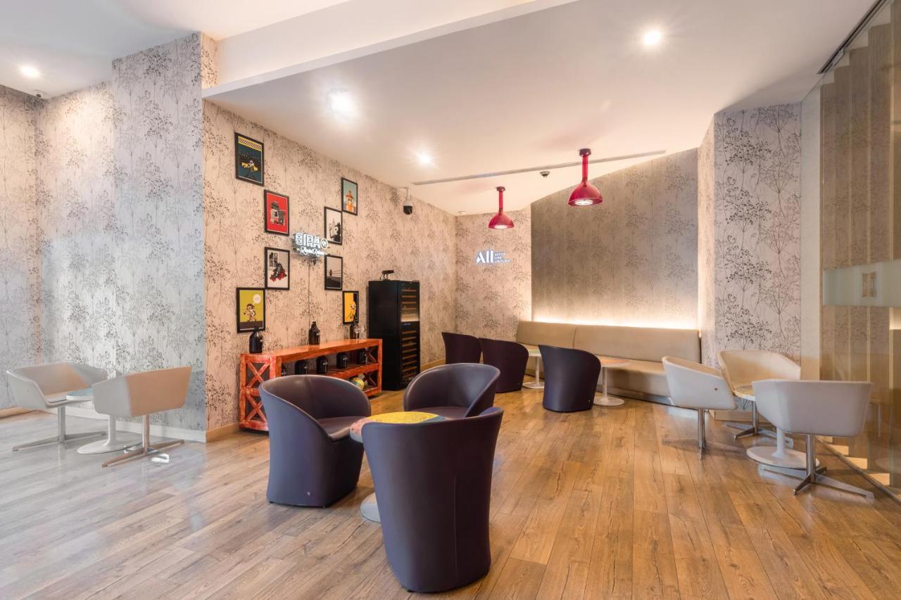 Ibis Gurgaon Golf Course Road - An Accor Brand Hotell Exteriör bild