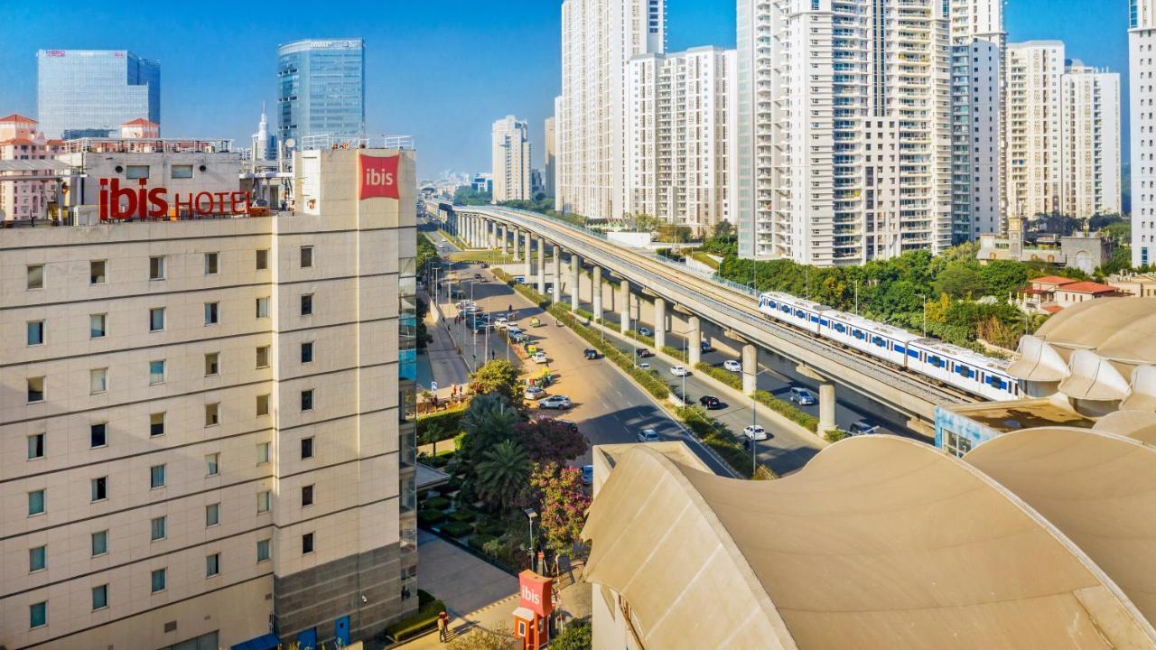 Ibis Gurgaon Golf Course Road - An Accor Brand Hotell Exteriör bild