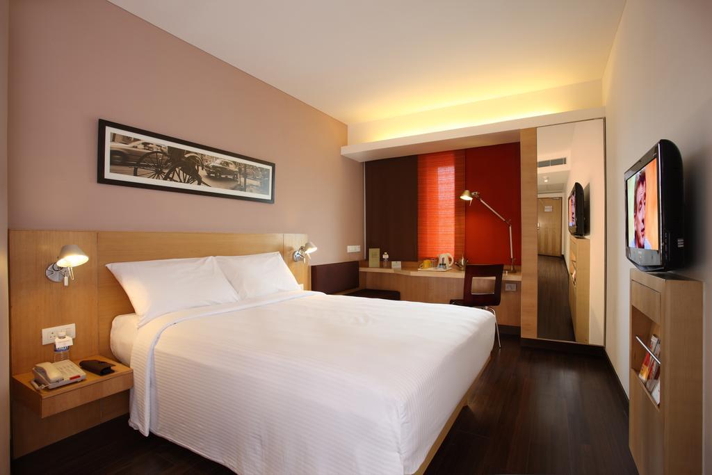Ibis Gurgaon Golf Course Road - An Accor Brand Hotell Exteriör bild